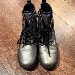 Geox Kids Metallic Silver Lace-Up Ankle Boots
